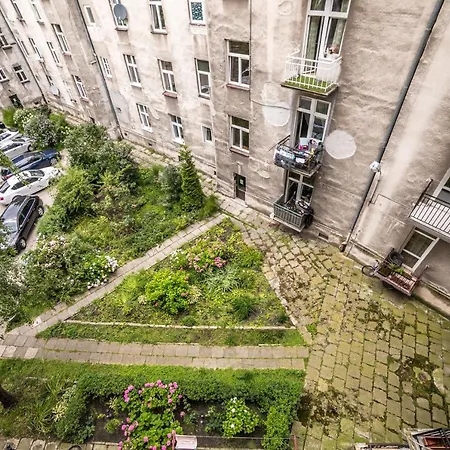 Vistula River Modern By Bookinghost كراكوفيا