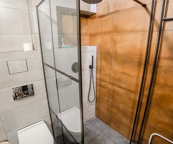 Vistula River Modern By Bookinghost شقة *