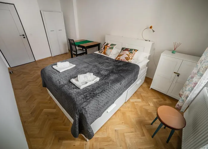 Vistula River Modern By Bookinghost