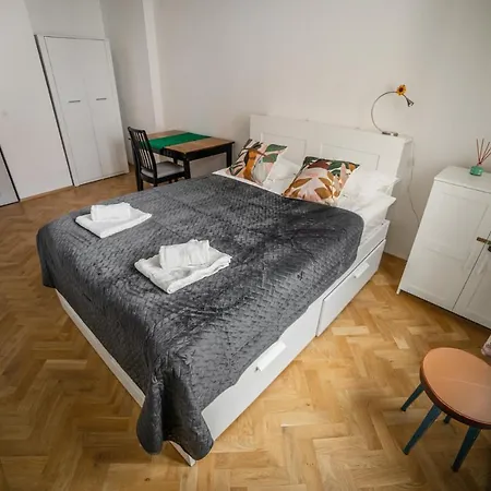 Vistula River Modern By Bookinghost